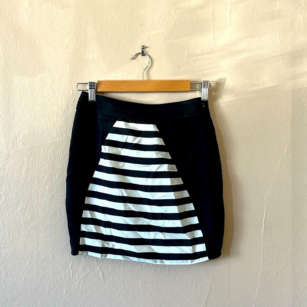 NWT Bluejuice Black White Striped Pleated Mini Skirt XS